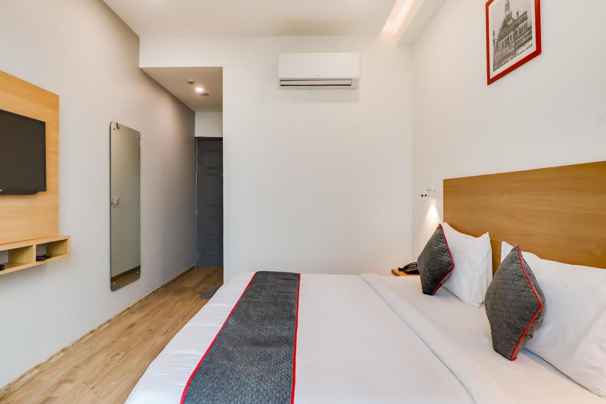 Отель Super Townhouse Jashn Chinhat Экстерьер фото