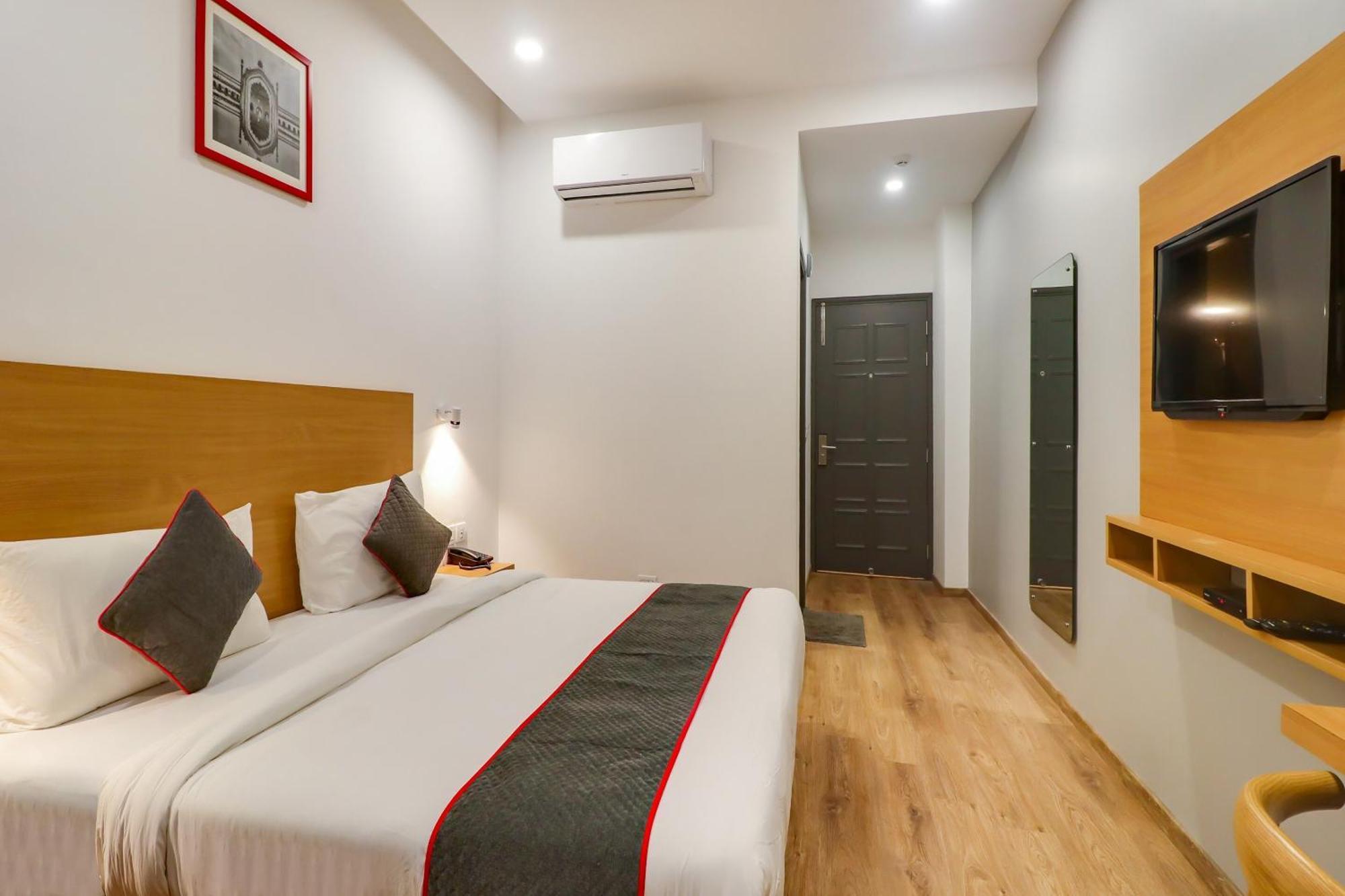 Отель Super Townhouse Jashn Chinhat Экстерьер фото