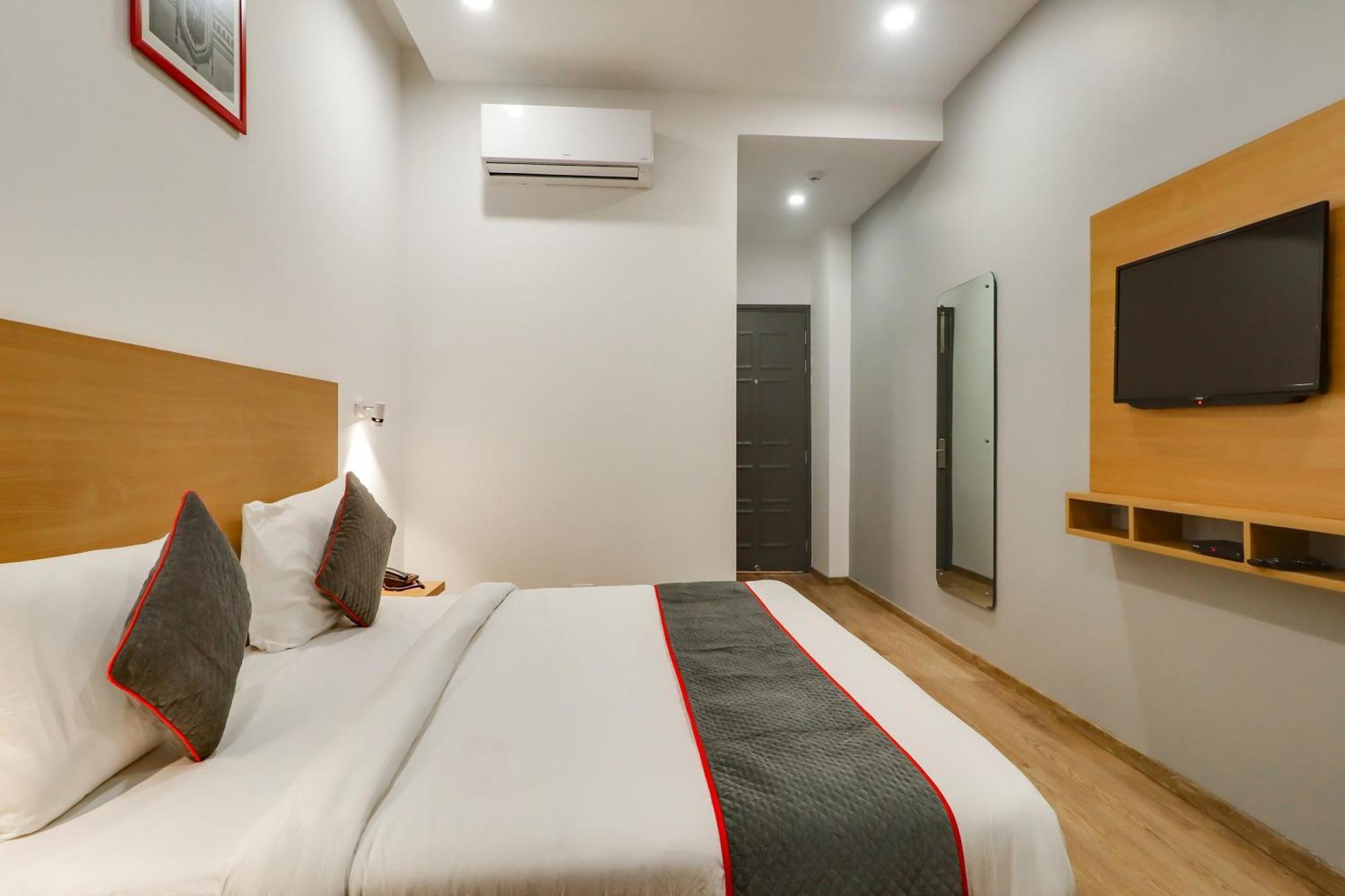 Отель Super Townhouse Jashn Chinhat Экстерьер фото