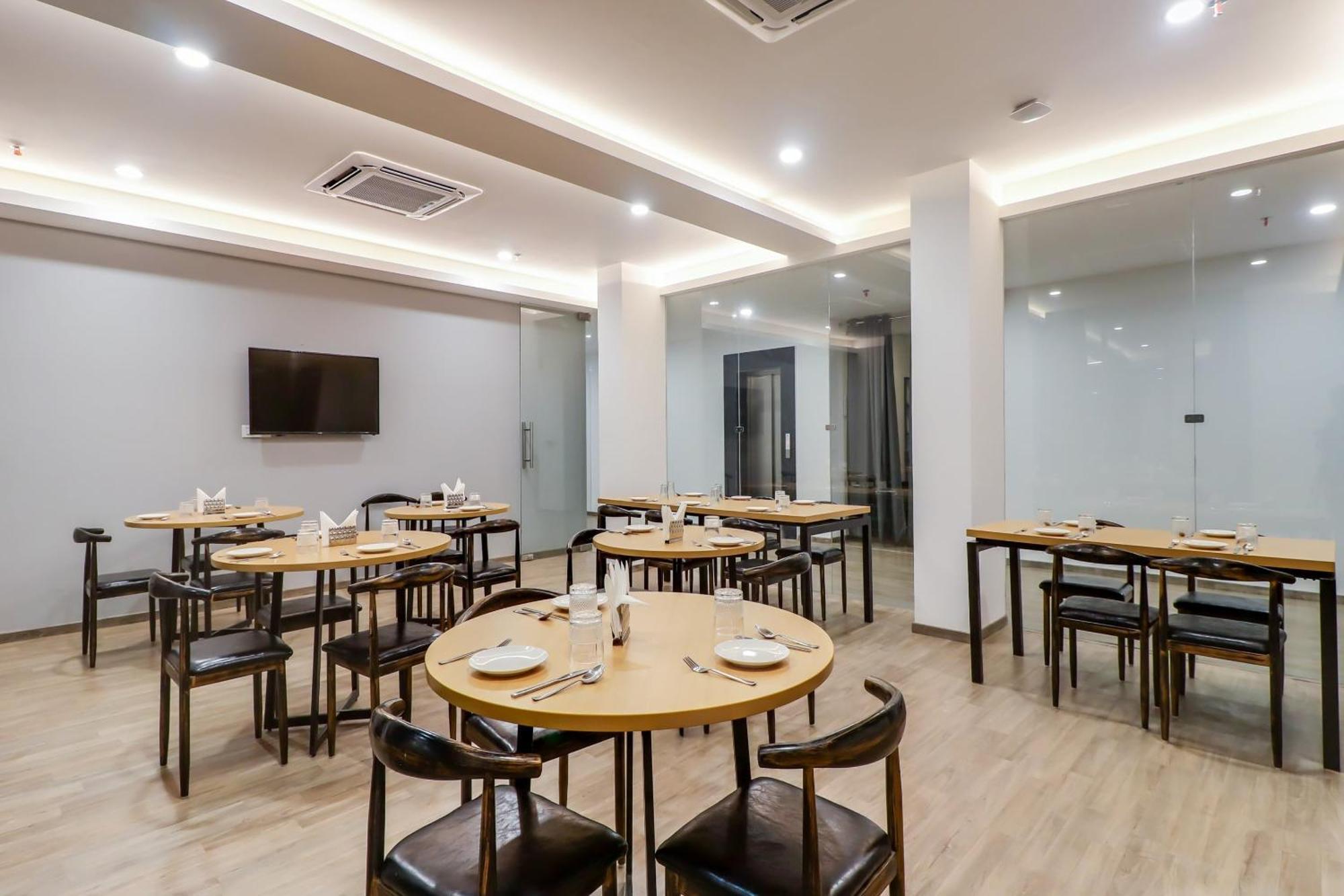 Отель Super Townhouse Jashn Chinhat Экстерьер фото